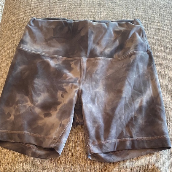 lululemon athletica Dark Tie-Dye Bike Shorts - Picture 1 of 4